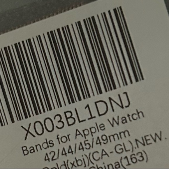 Stainless Steel Apple Watch band - Picture 4 of 4